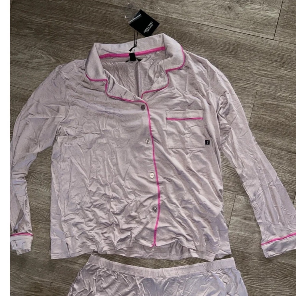 Vera Wang pajamas set - Picture 4 of 5